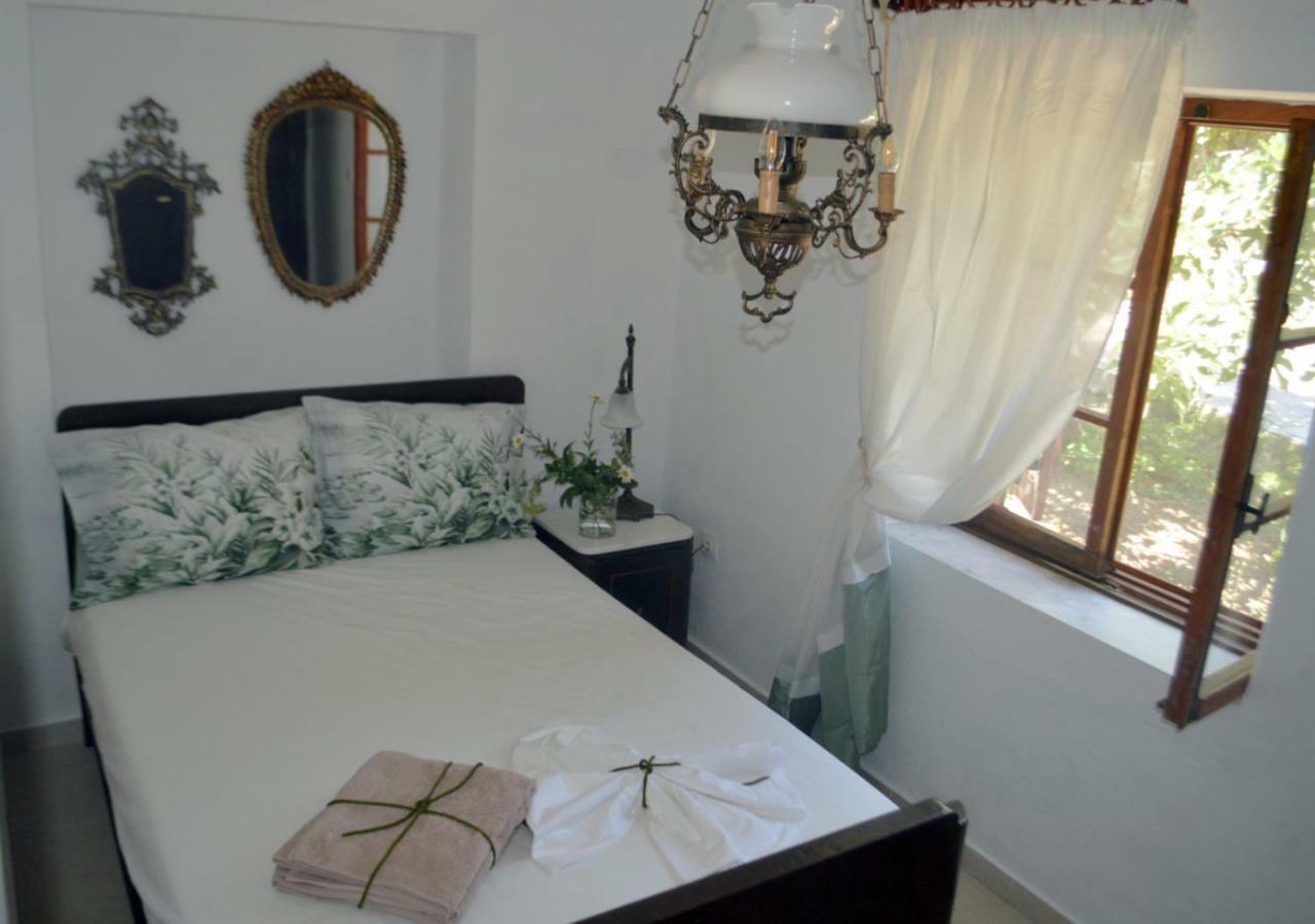 Santa Cruz Country Cottage Kallithea  المظهر الخارجي الصورة